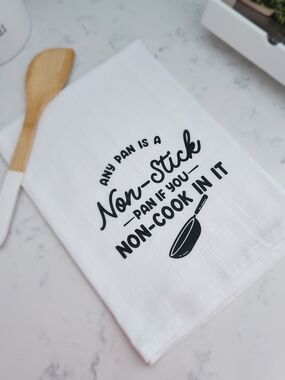 White Printed Kitchen Tea Towel - Non-Stick Design